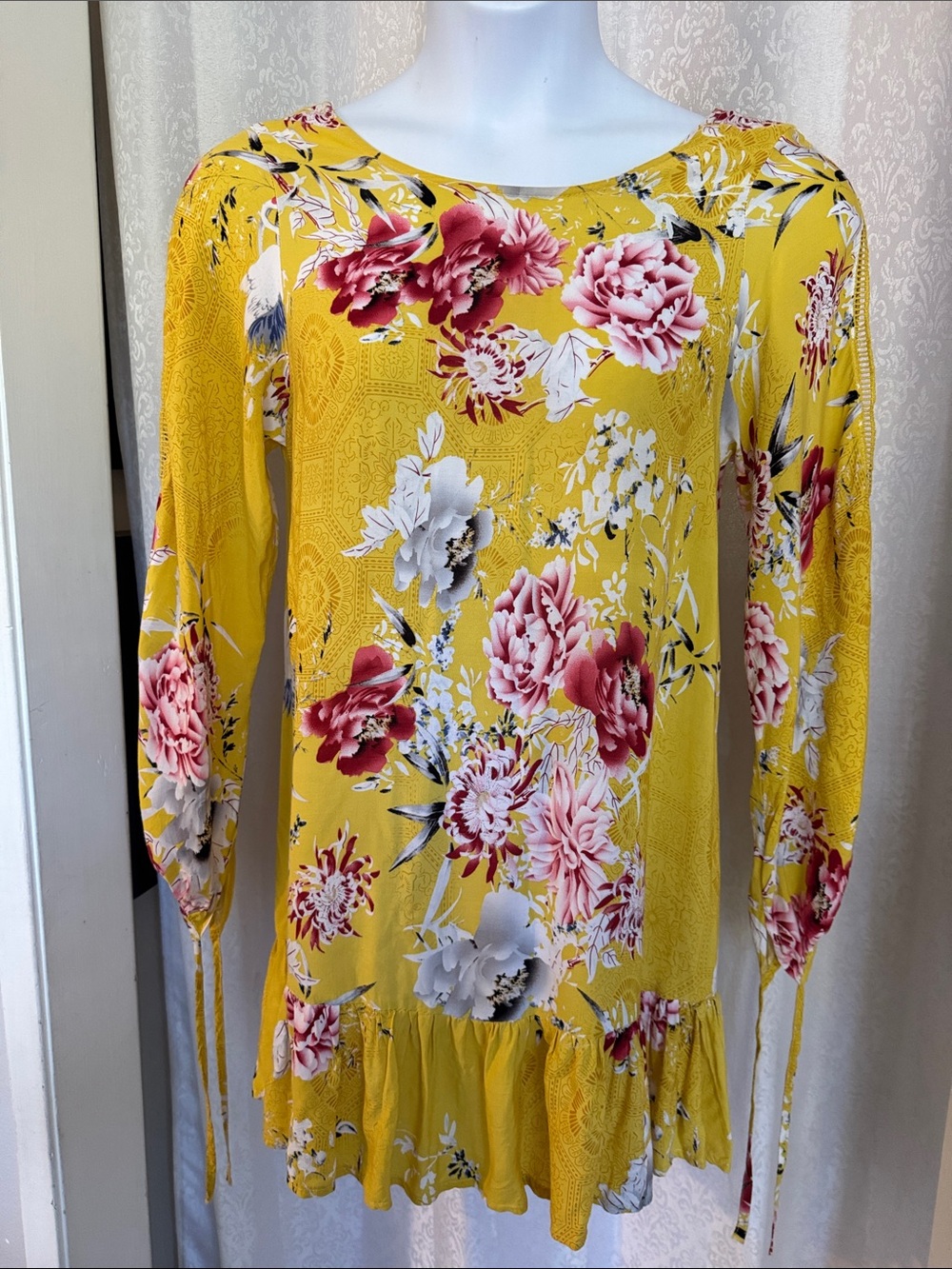 JAASE Yellow Floral Long-Sleeve Ruffle-Hem Dress